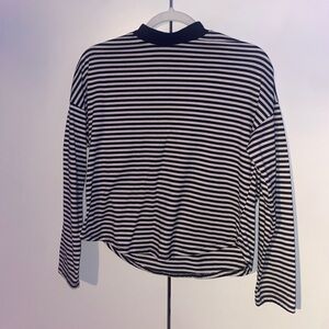 women’s black and white stripped shirt